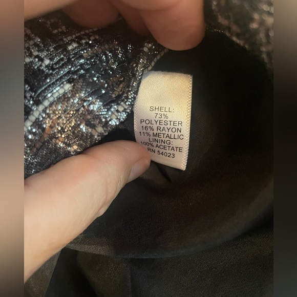 Banana Republic Metallic mini skirt size 0 - Picture 7 of 7